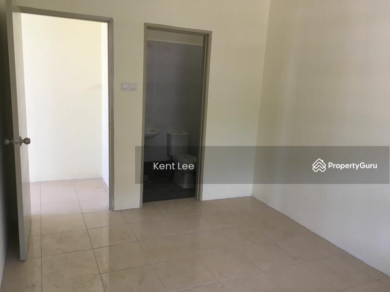 Untuk Dijual - PEMAJU: FULL Loan REBAT 38K CASH Back 5K 20x64 4 Bilik FREEHOLD FREE Legal Pulau Indah Sg Kembong